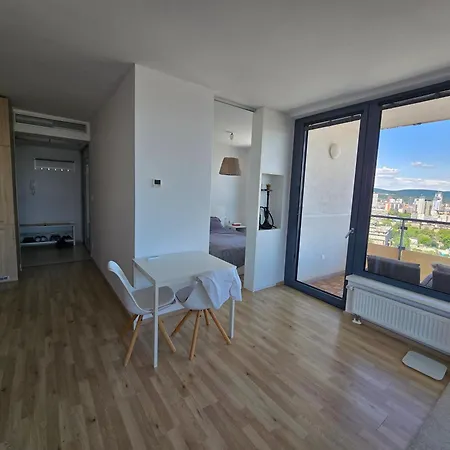 Apartment City-view Near Nivy & Downtown *